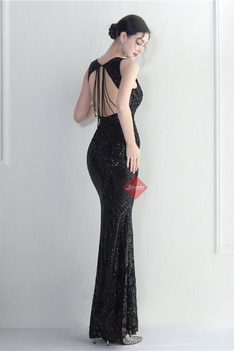 فستان سهرة مطرز بالترتر ستايل خرز بالظهر