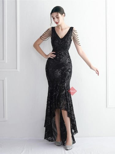 فستان سهره ستايل ساندريلا بتطريز ترتر ومزين بالخرز...