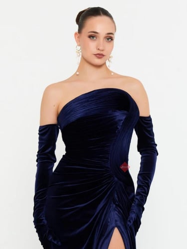 فستان سهرة مخمل راقي مع اكمام منفصلة