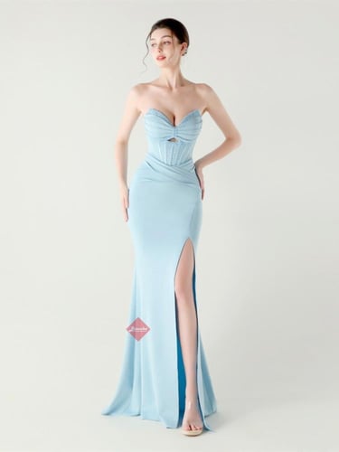 فستان سهرة كريب كورسيه مزين بالكريستال ستايل تب مم...