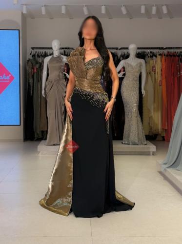 فستان سهرة فخم أسود وميتاليك زيتوني بتصميم توب ووش...