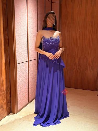 فستان سهرة تب طويل مطرز بالخرز