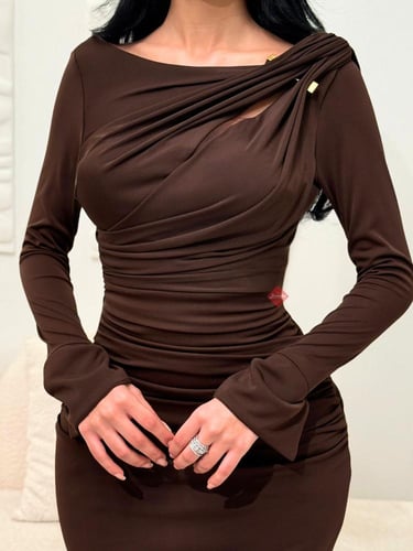 فستان ناعم بستايل مميز و زم من الخصر