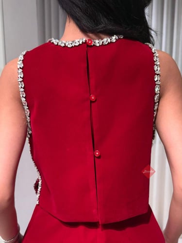 فستان جوخ كت فاخر مزين بالكريستال اللامع