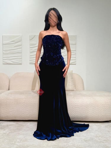 فستان سهرة تب طويل مخمل مطرز بالترتر اللامع