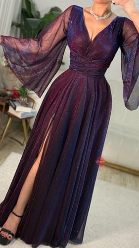 فستان سهرة طويل تل لامع و تمويجات الوان ساحرة