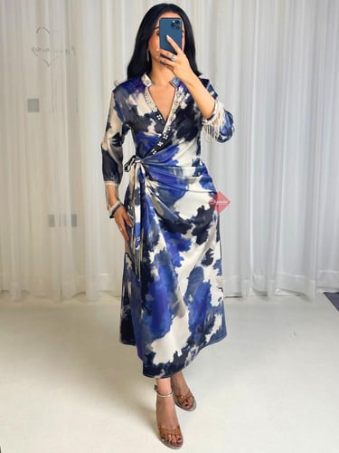 فستان مشجر ميدي بتمويجات ساحرة و اكمام مزيينة بالك...