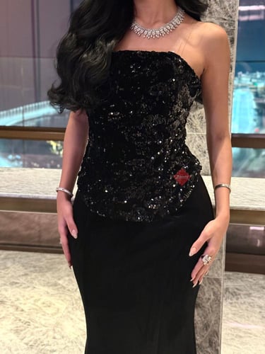 فستان سهرة تب طويل مخمل مطرز بالترتر اللامع