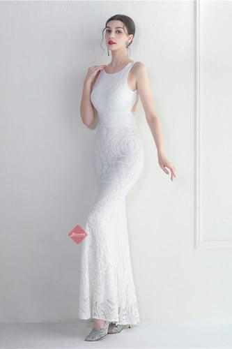 فستان سهرة مطرز بالترتر ستايل خرز بالظهر