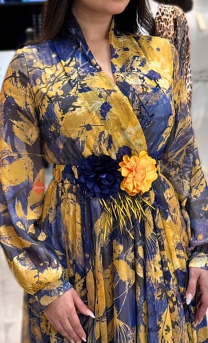 فستان نسائي برنت مشجر بحزام مزين بوردة أنيقة