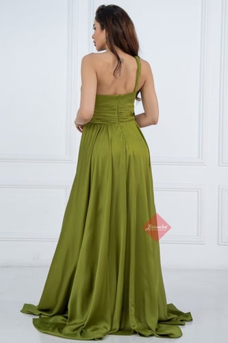 فستان سهرة ساتان ستايل روماني