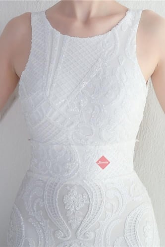 فستان سهرة مطرز بالترتر ستايل خرز بالظهر