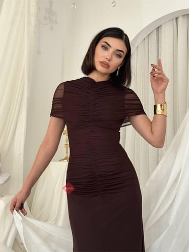 فستان ناعم مزموم بخامة التل