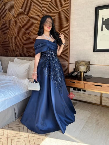 فستان سهرة طويل ستايل ون شولدر انيق