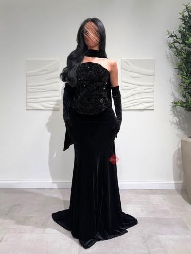 فستان سهرة تب طويل مخمل مطرز بالترتر اللامع