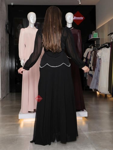 فستان شيفون طويل ناعم هاينك مزين بالكريستال بأكمام...