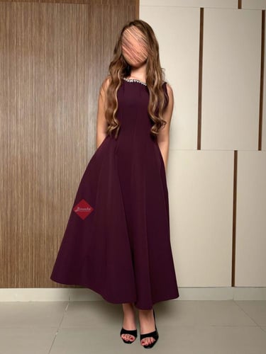 فستان ناعم مزين بالكريستال كلوش ستايل كت