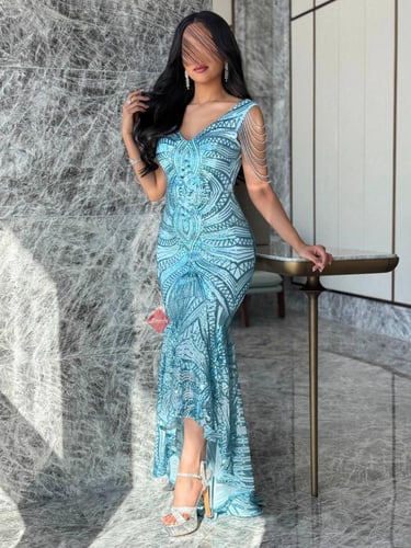 فستان سهره ستايل ساندريلا بتطريز ترتر ومزين بالخرز...