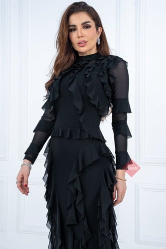 فستان ناعم تل استرتش بأكمام طويله مزين بكرانيش