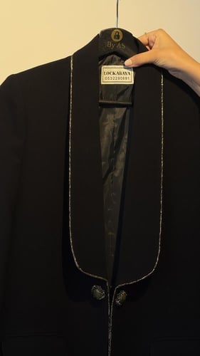 بليزر كهرمان