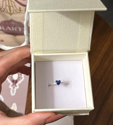 كيس KARTZ ورد صناعي يحتوي أكثر من نوع ورد لون بنك...