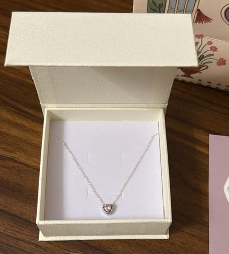 كيس KARTZ ورد صناعي يحتوي أكثر من نوع ورد لون بنك...