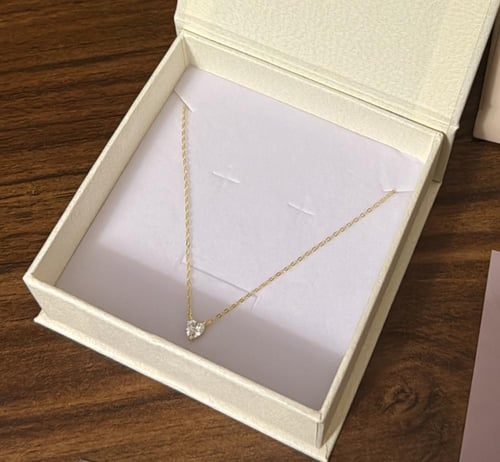 بوكس KARTZ ورد صناعي بنك مع عقد فضه عيار 925