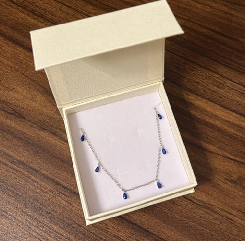 كيس KARTZ ورد صناعي يحتوي أكثر من نوع ورد لون أحمر...