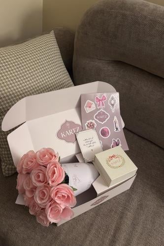 بوكس KARTZ ورد صناعي بنك مع عقد فضه عيار 925