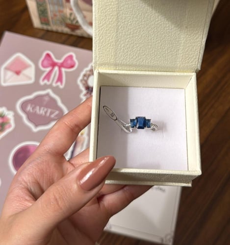 كيس KARTZ ورد صناعي يحتوي أكثر من نوع ورد لون بنك...