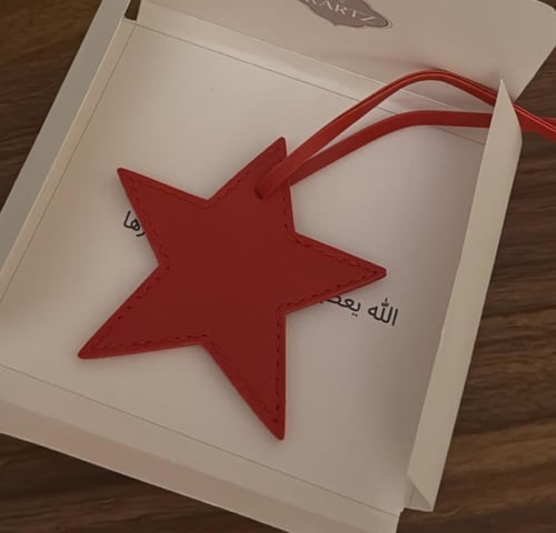 ميدالية + ميدالية مفتاح نحت عباره او اسم باختياركم...