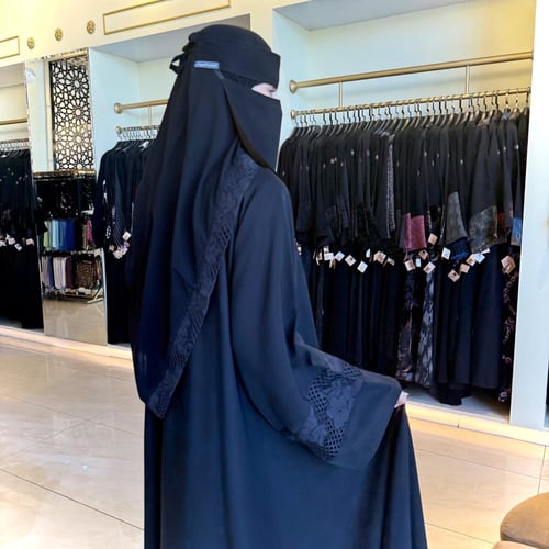 عباية كلوش دنتيل كم طقطق ولف مناسب لكل الفصول