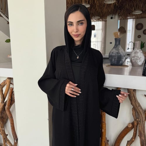 عباية كلوش كبير الفصوص لف مناسب لكل الفصول