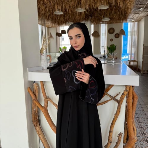 عباية نوف ترند تطريز كوري طقطق ولف مناسب لكل الفصو...