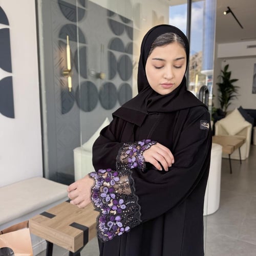 عباية ترند نص كلوش كم كلف