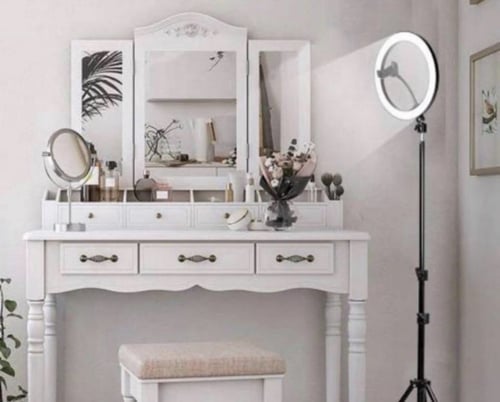 اضاءة رينق لايت مع ستاند تصوير للجوال بـ 3 اضاءت م...