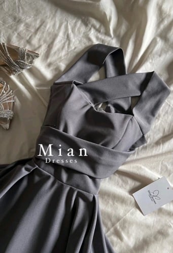 فستان لانا رصاصي