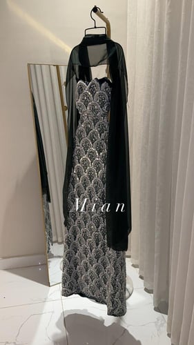 فستان نيرلاف