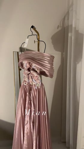 فستان ديلارا