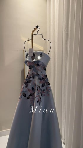 فستان كاميليا