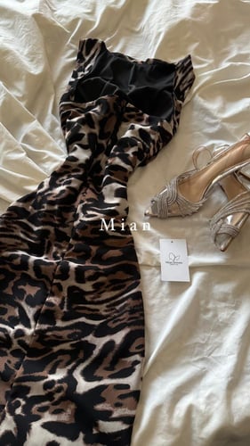 فستان تايقر