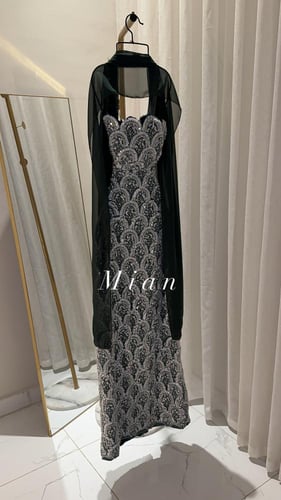 فستان نيرلاف