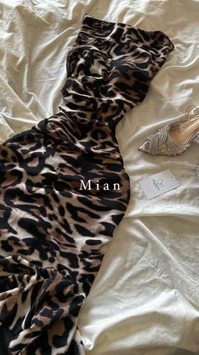 فستان تايقر