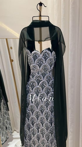 فستان نيرلاف