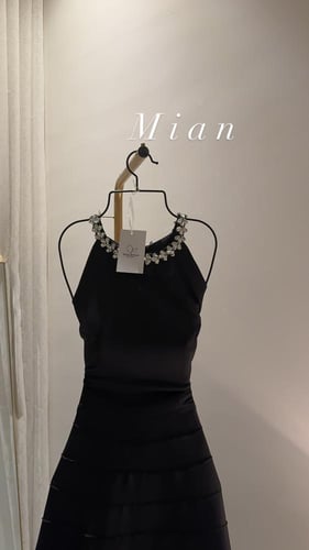 فستان هالة برغندي