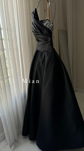 فستان اكرام