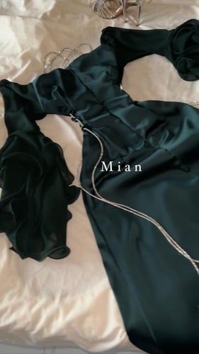 فستان غزالة اخضر زيتي