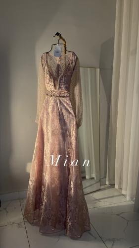 فستان لاتينا