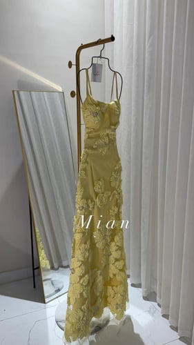 فستان ارماني اصفر