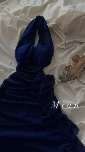 فستان حكاية